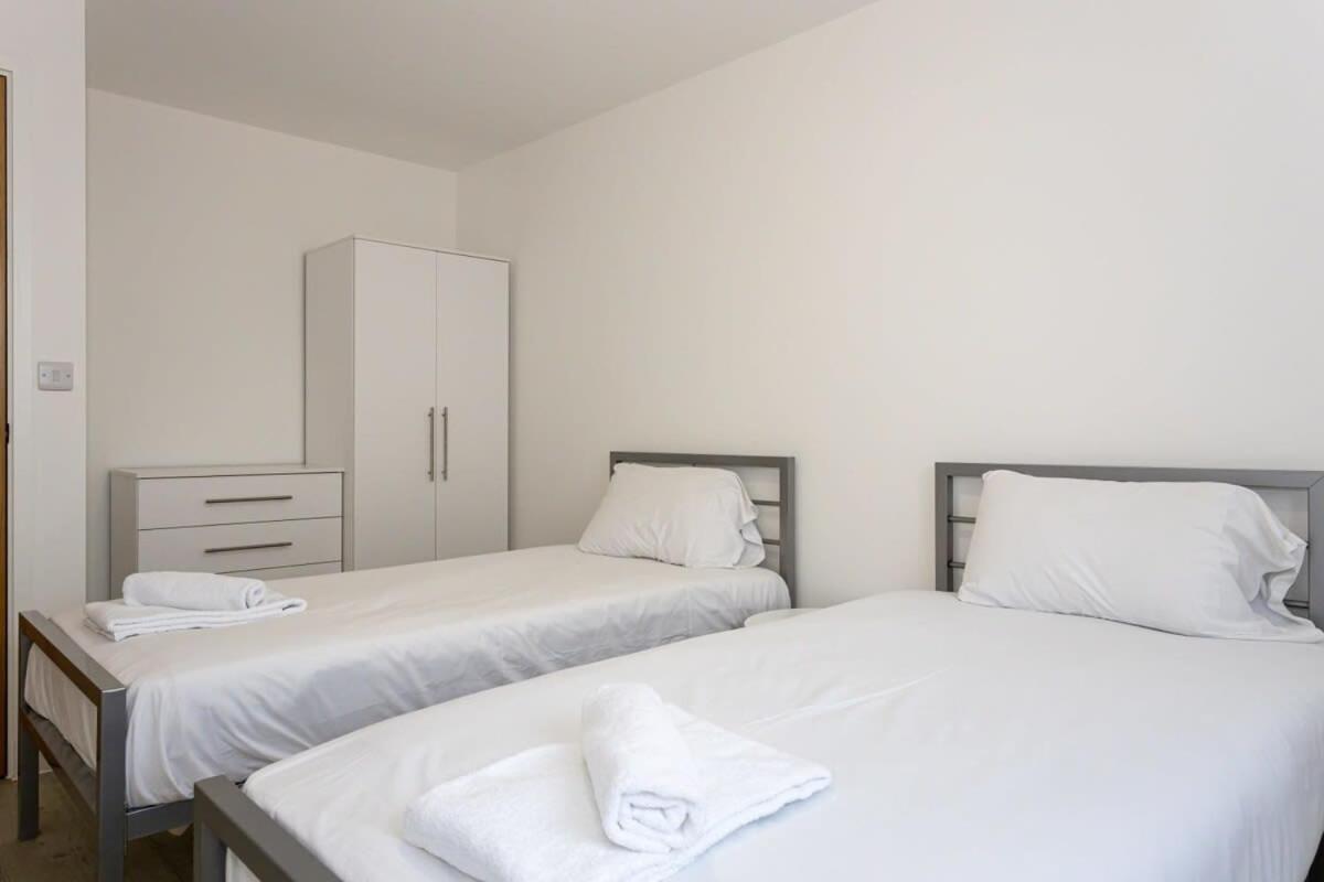 Stunning 2 Bed Apartment In Salford Amazing Views Manchester Exterior foto